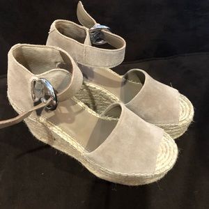 Marc Fisher size 7 nude platform sandals